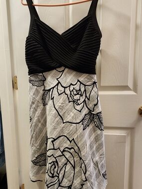 Amanda Lane Black & White Floral Midi Dress